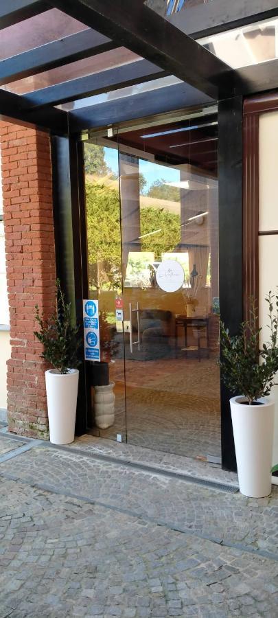 La Regibussa - Hotel Ristorante Асти Экстерьер фото