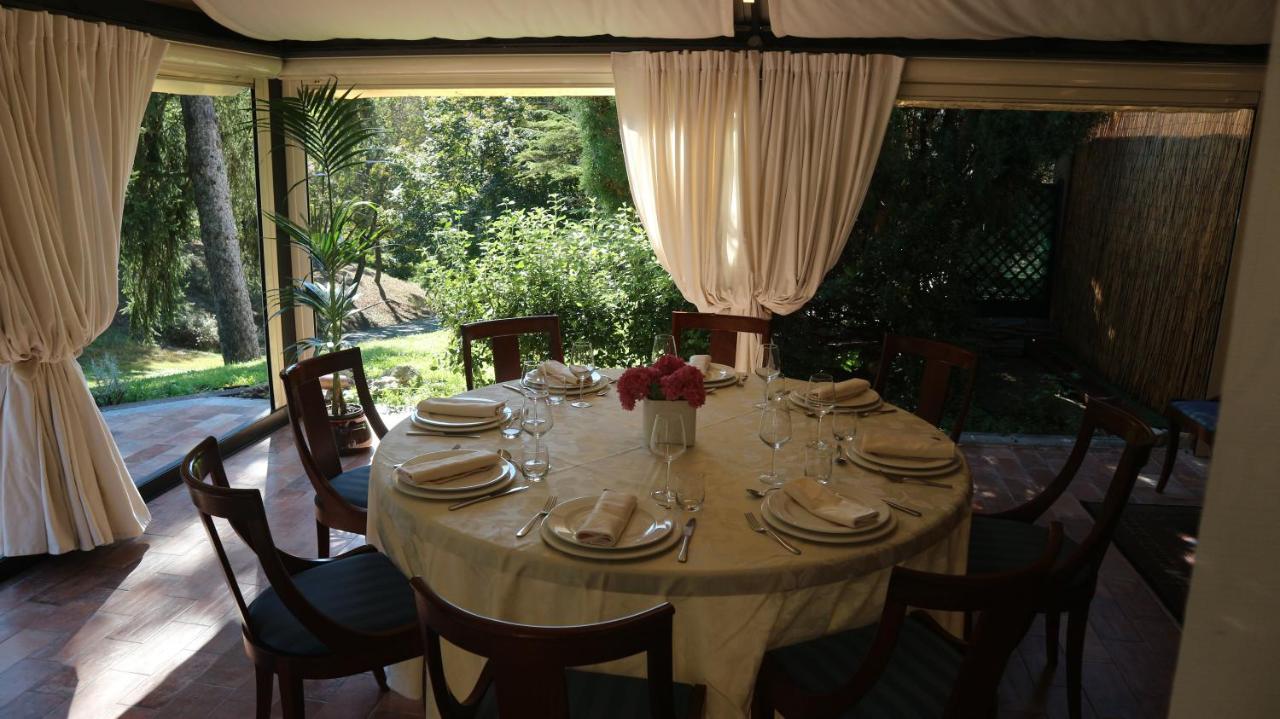 La Regibussa - Hotel Ristorante Асти Экстерьер фото