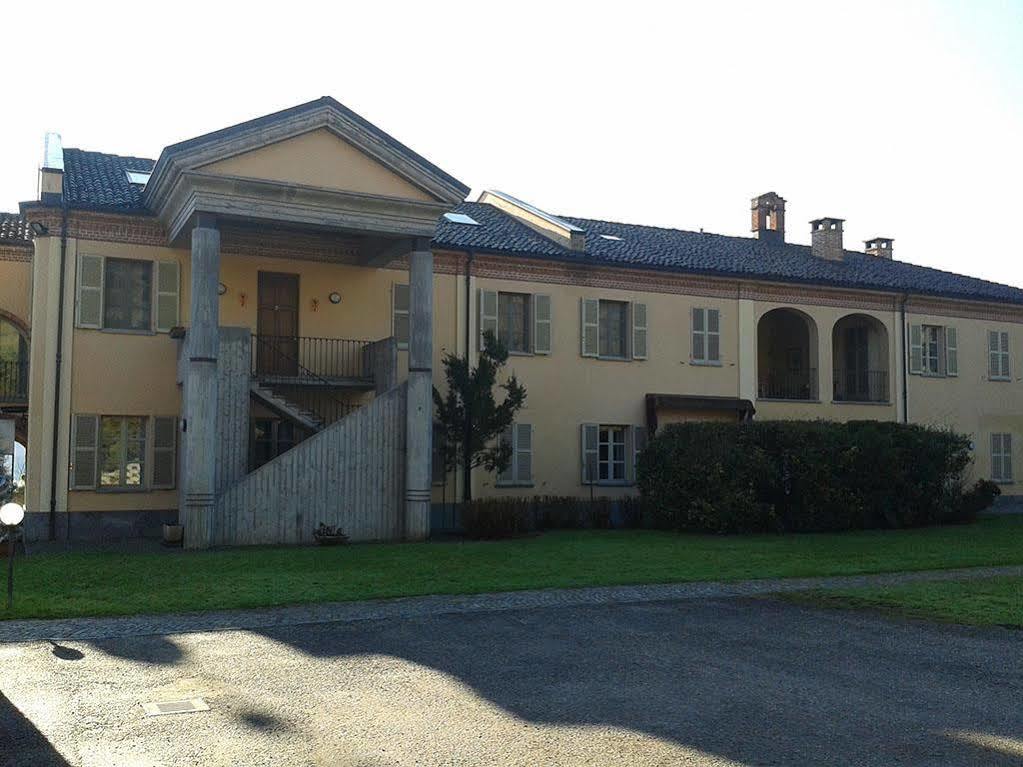 La Regibussa - Hotel Ristorante Асти Экстерьер фото